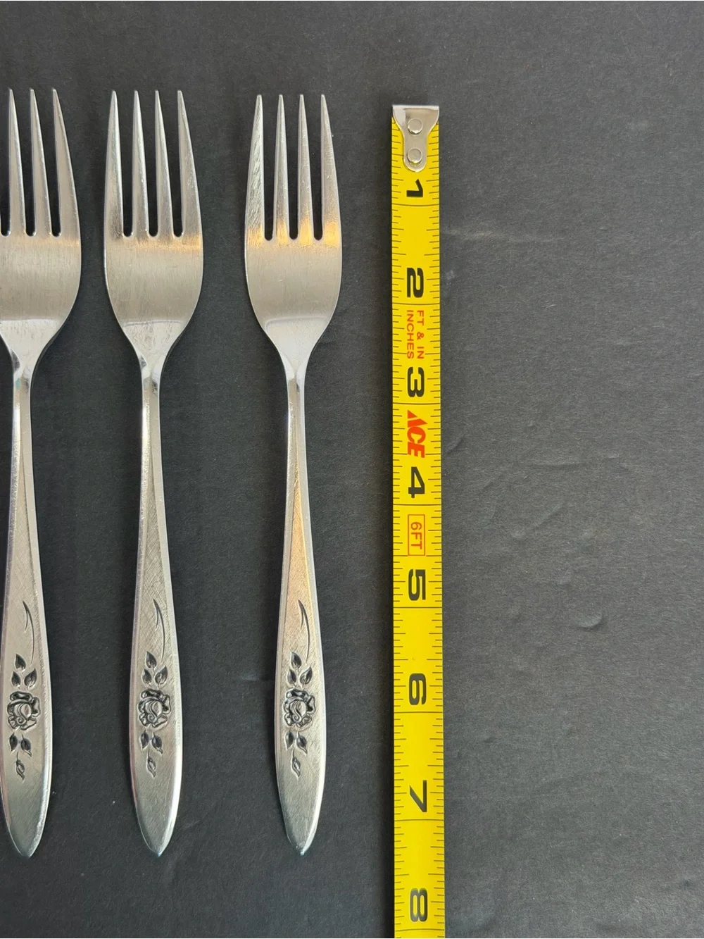 Oneida ROSE SHADOW Stainless Lot Of 5 Dinner Forks 7.5”